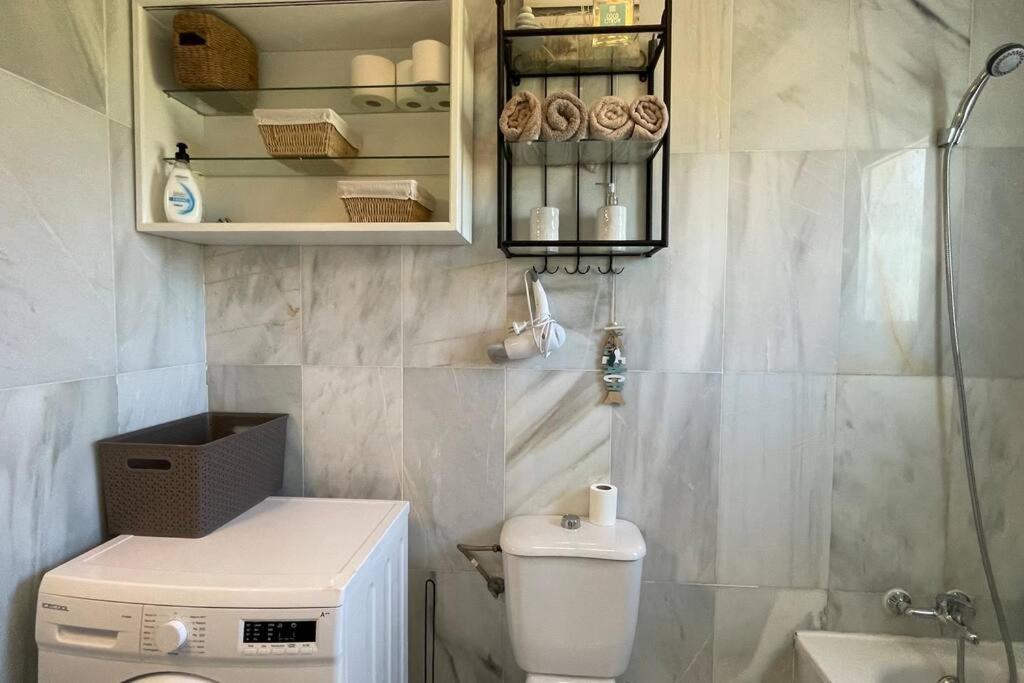 Atico Con Bonita Vista. En Urbanizacion Privada.! Lägenhet Estepona Exteriör bild