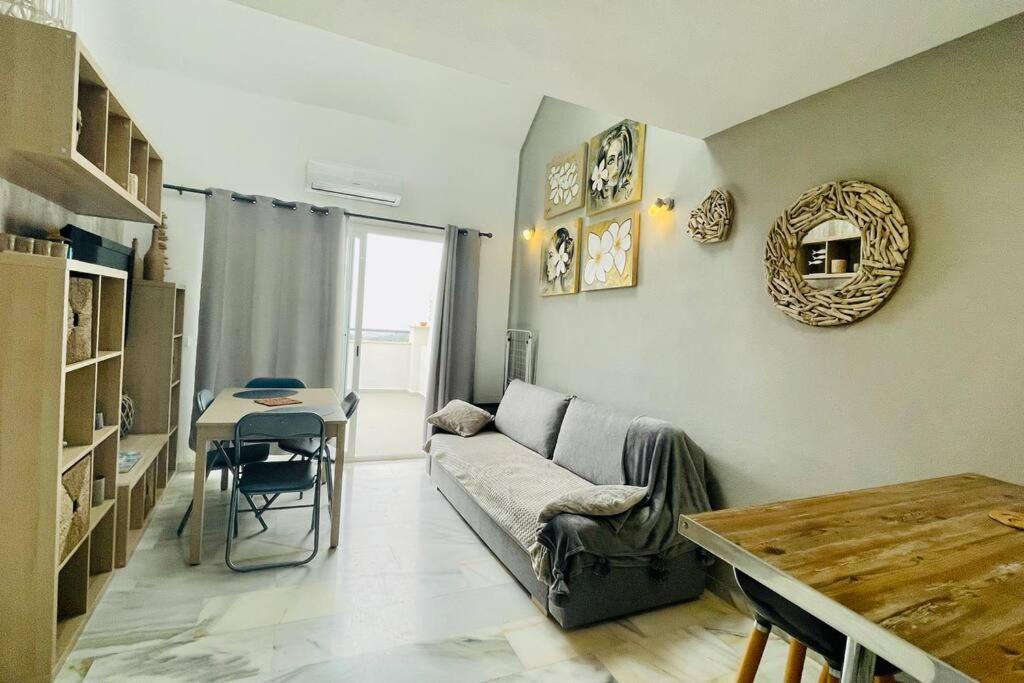 Atico Con Bonita Vista. En Urbanizacion Privada.! Lägenhet Estepona Exteriör bild